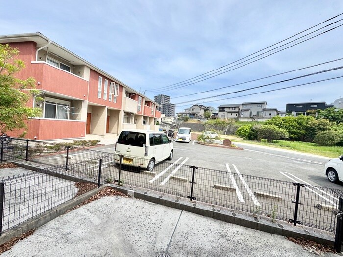 物件内観写真14　(室内からの展望)