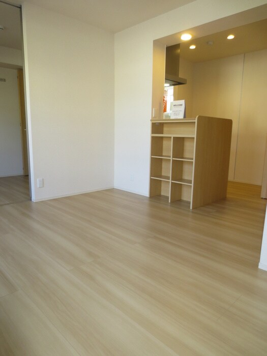 物件内観写真4　(居室)