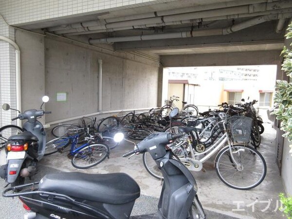駐輪場