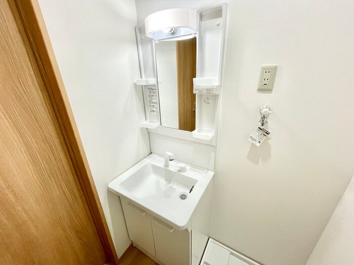 物件内観写真7　(洗面)