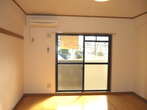 物件内観写真5　(居室)