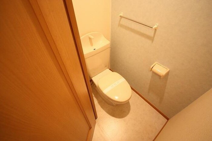 物件内観写真10　(トイレ)