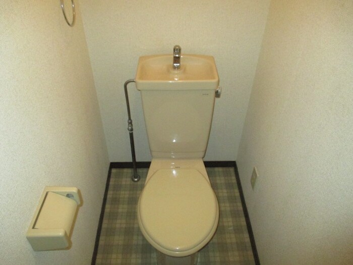 物件内観写真12　(トイレ)