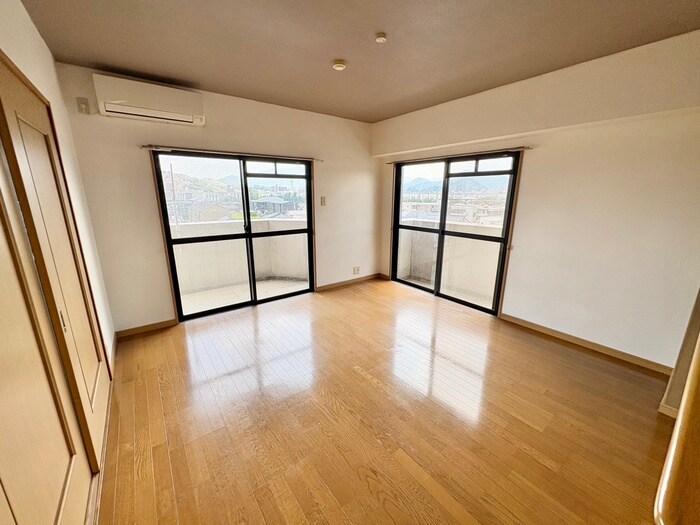 物件内観写真8　(居室)