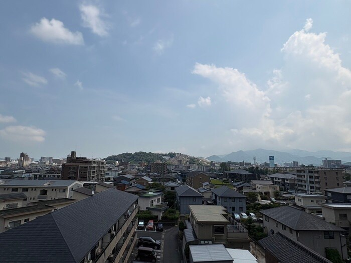 物件内観写真17　(室内からの展望)