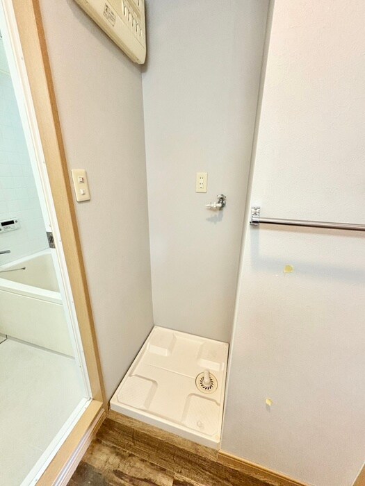 物件内観写真20　(洗濯機置場)