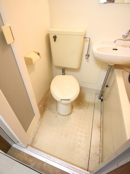 物件内観写真12　(トイレ)