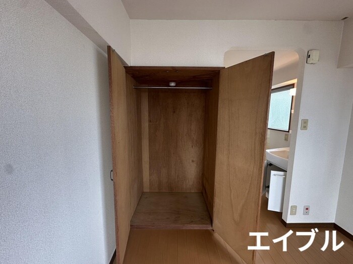 物件内観写真11　(収納)