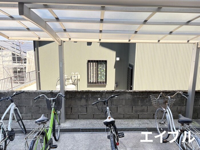 物件内観写真12　(室内からの展望)