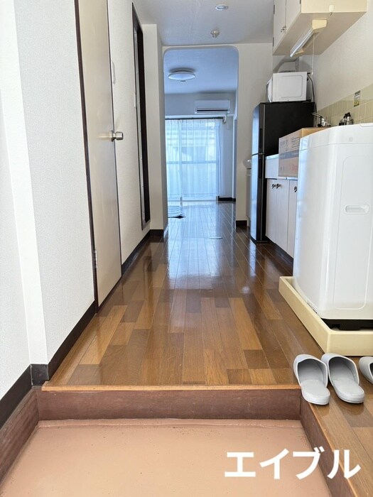 物件内観写真15　(廊下)