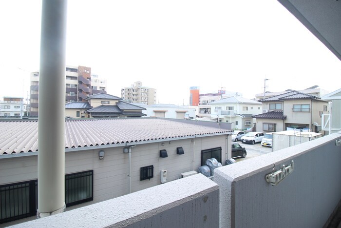 物件内観写真16　(室内からの展望)