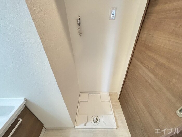 物件内観写真15　(洗濯機置場)