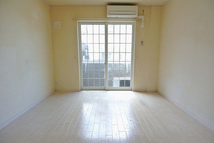 物件内観写真5　(居室)