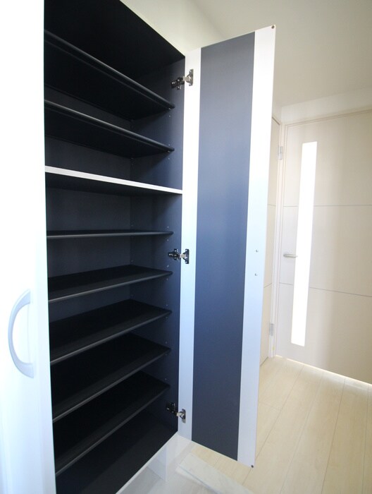 物件内観写真13　(靴箱)