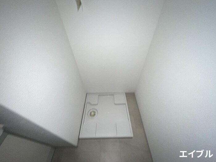 物件内観写真12　(洗濯機置場)