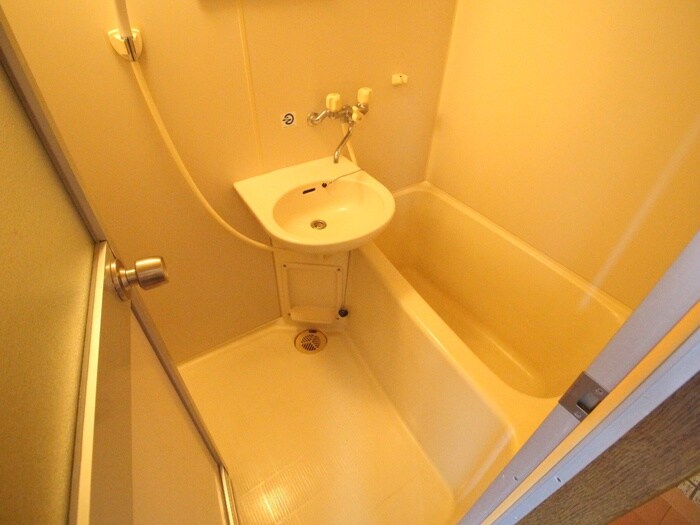 物件内観写真12　(バス／シャワールーム等)