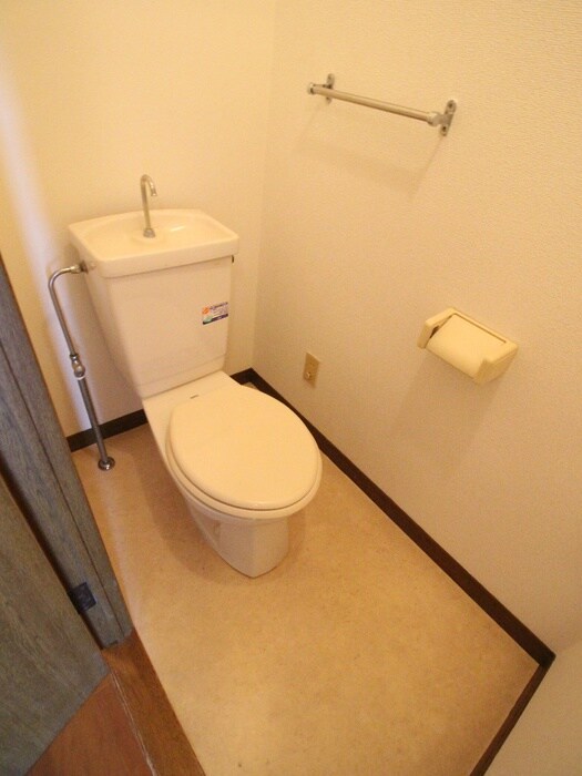 物件内観写真13　(トイレ)