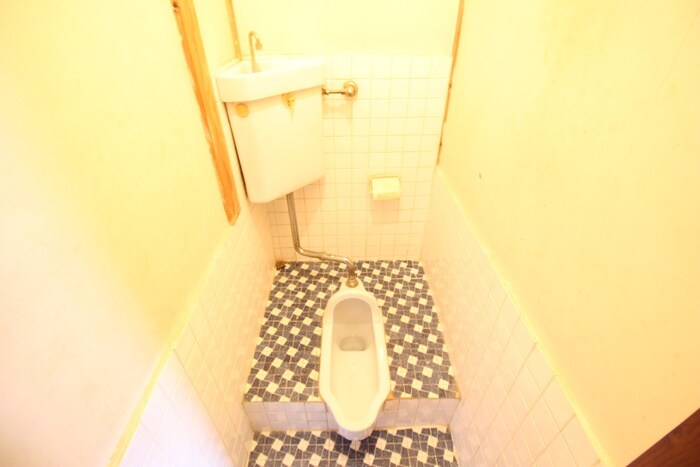 物件内観写真12　(トイレ)