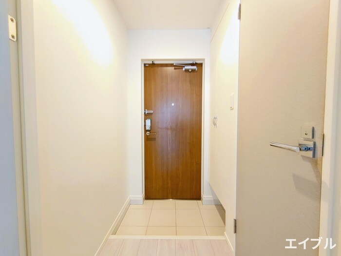 物件内観写真14　(玄関)