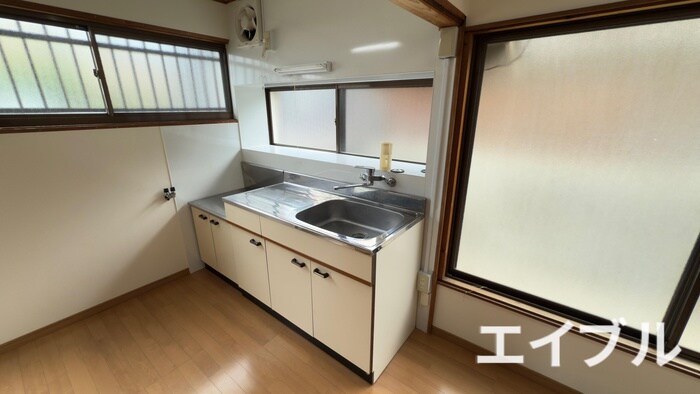 物件内観写真8　(キッチン)