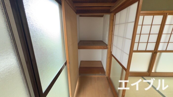 物件内観写真18　(収納)