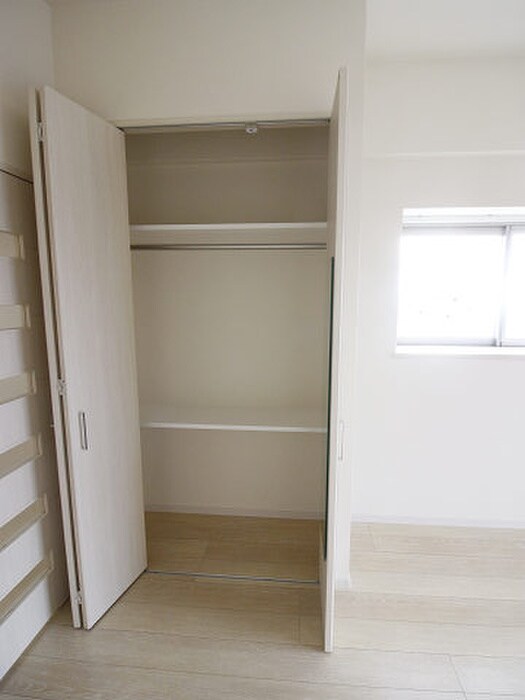 物件内観写真10　(収納)