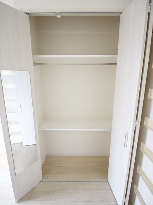 物件内観写真10　(収納)