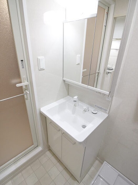 物件内観写真13　(洗面)