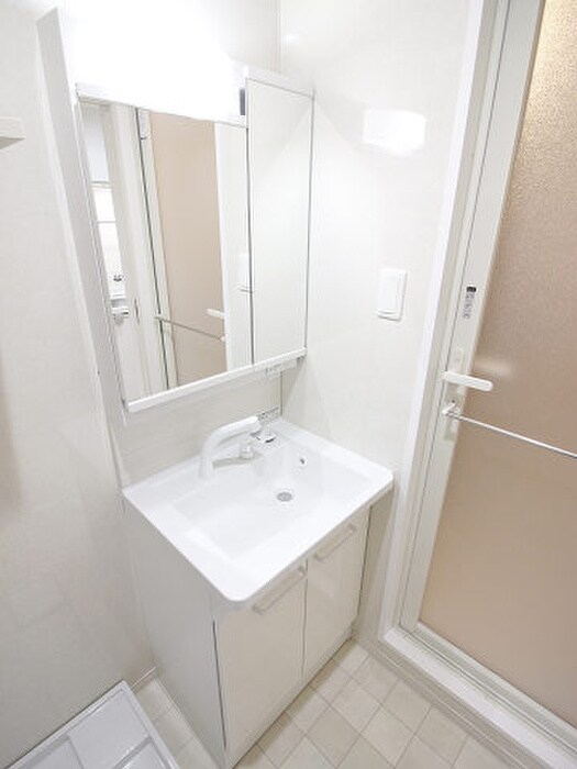 物件内観写真13　(洗面)