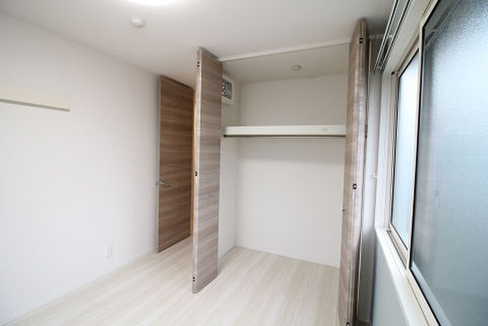 物件内観写真11　(収納)