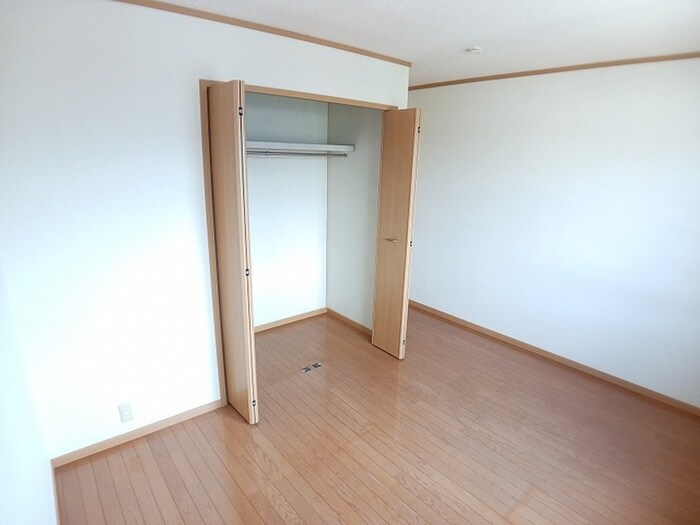 物件内観写真16　(収納)