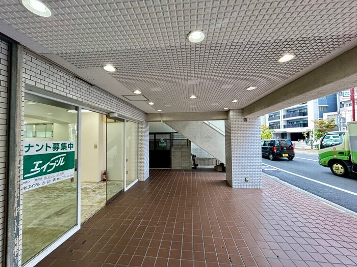 物件内観写真20　(玄関)