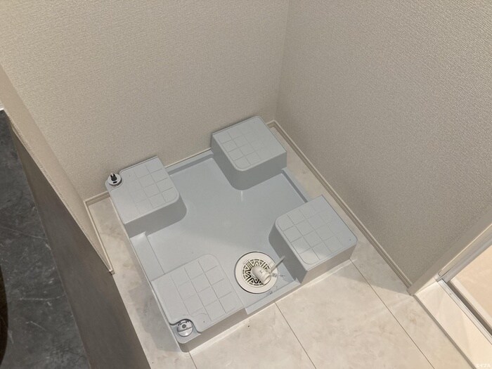 物件内観写真14　(洗濯機置場)