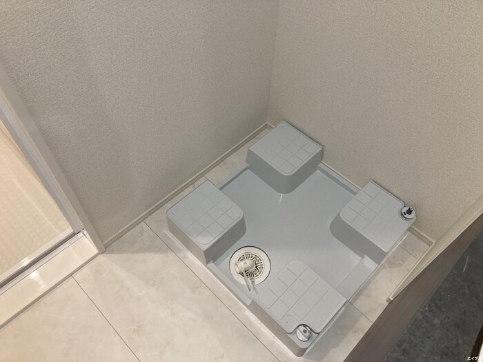 物件内観写真17　(洗濯機置場)