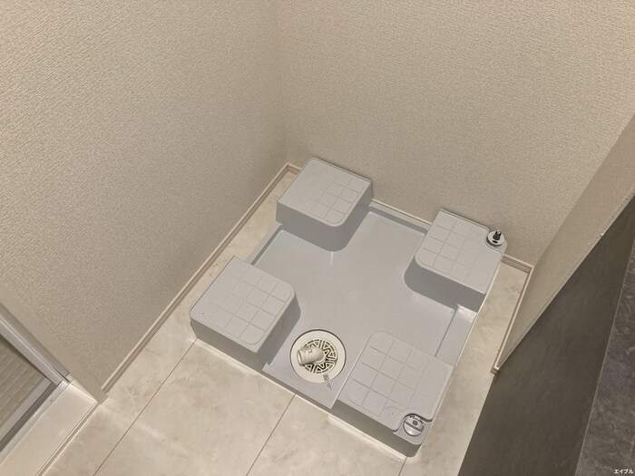 物件内観写真17　(洗濯機置場)