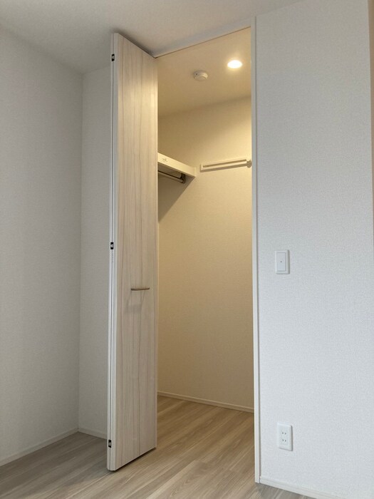 物件内観写真18　(収納)