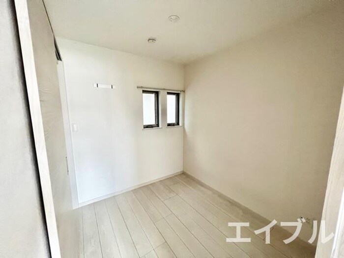 物件内観写真9　(居室)