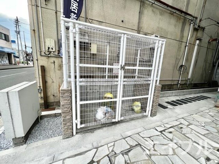 物件外観写真4　(建物設備)