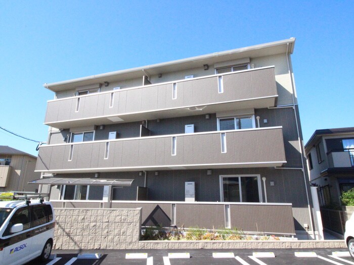 物件外観写真1　(外観写真)