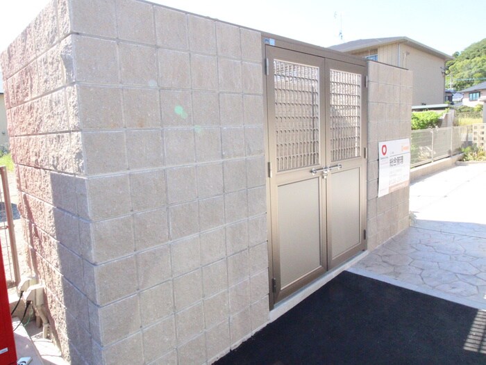 物件外観写真4　(建物設備)