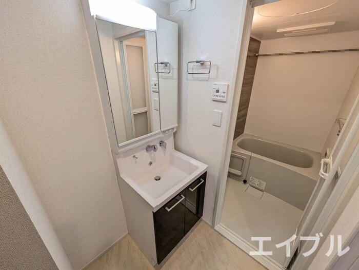 物件内観写真12　(洗面)