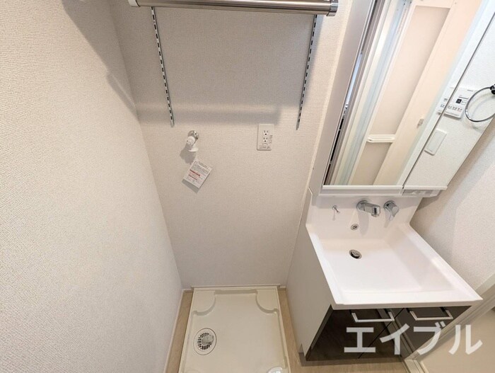 物件内観写真13　(洗濯機置場)