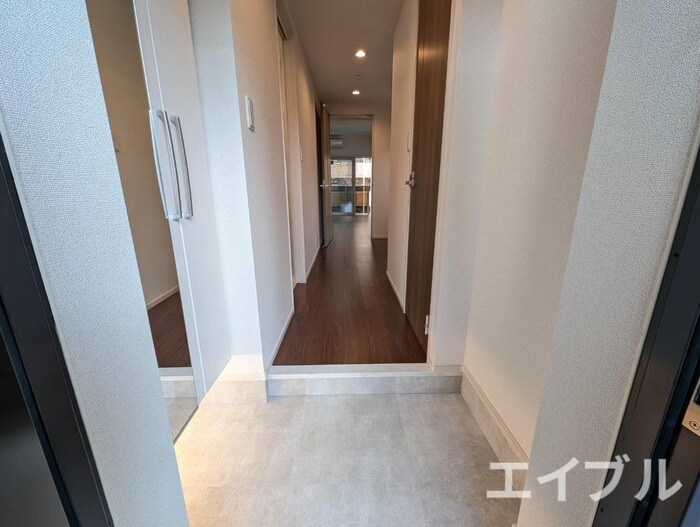 物件内観写真15　(玄関)