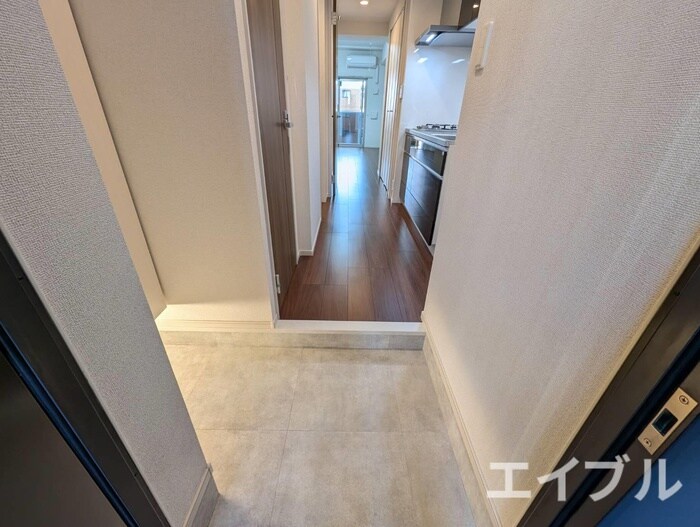 物件内観写真15　(玄関)