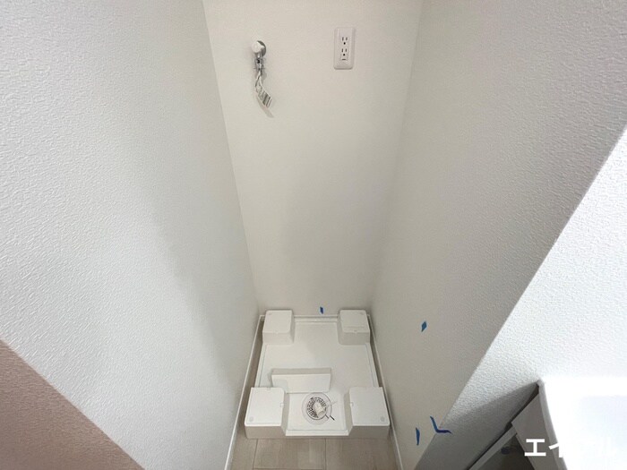 物件内観写真15　(洗濯機置場)