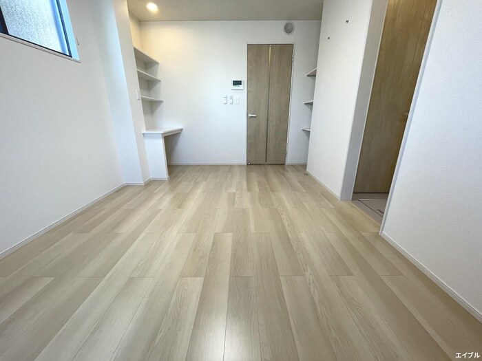 物件内観写真8　(居室)