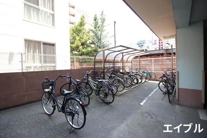 物件外観写真5　(駐輪場)