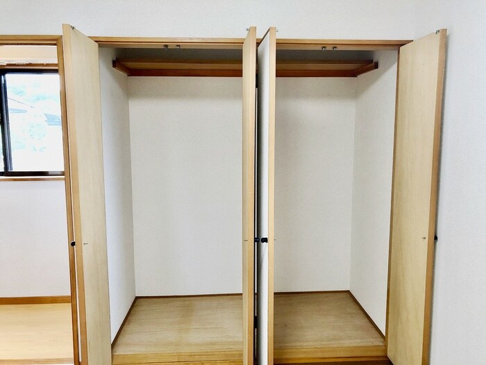 物件内観写真10　(収納)