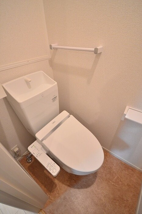 物件内観写真14　(トイレ)