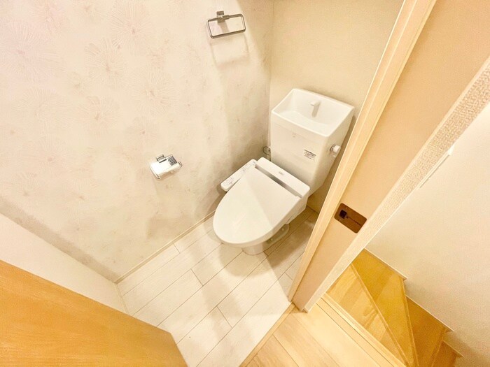 物件内観写真9　(トイレ)